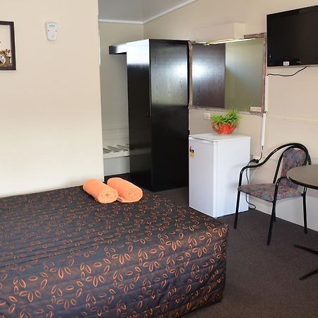Warwick Motor Inn Luaran gambar