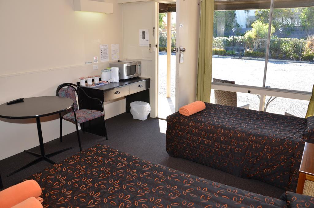 Warwick Motor Inn Luaran gambar