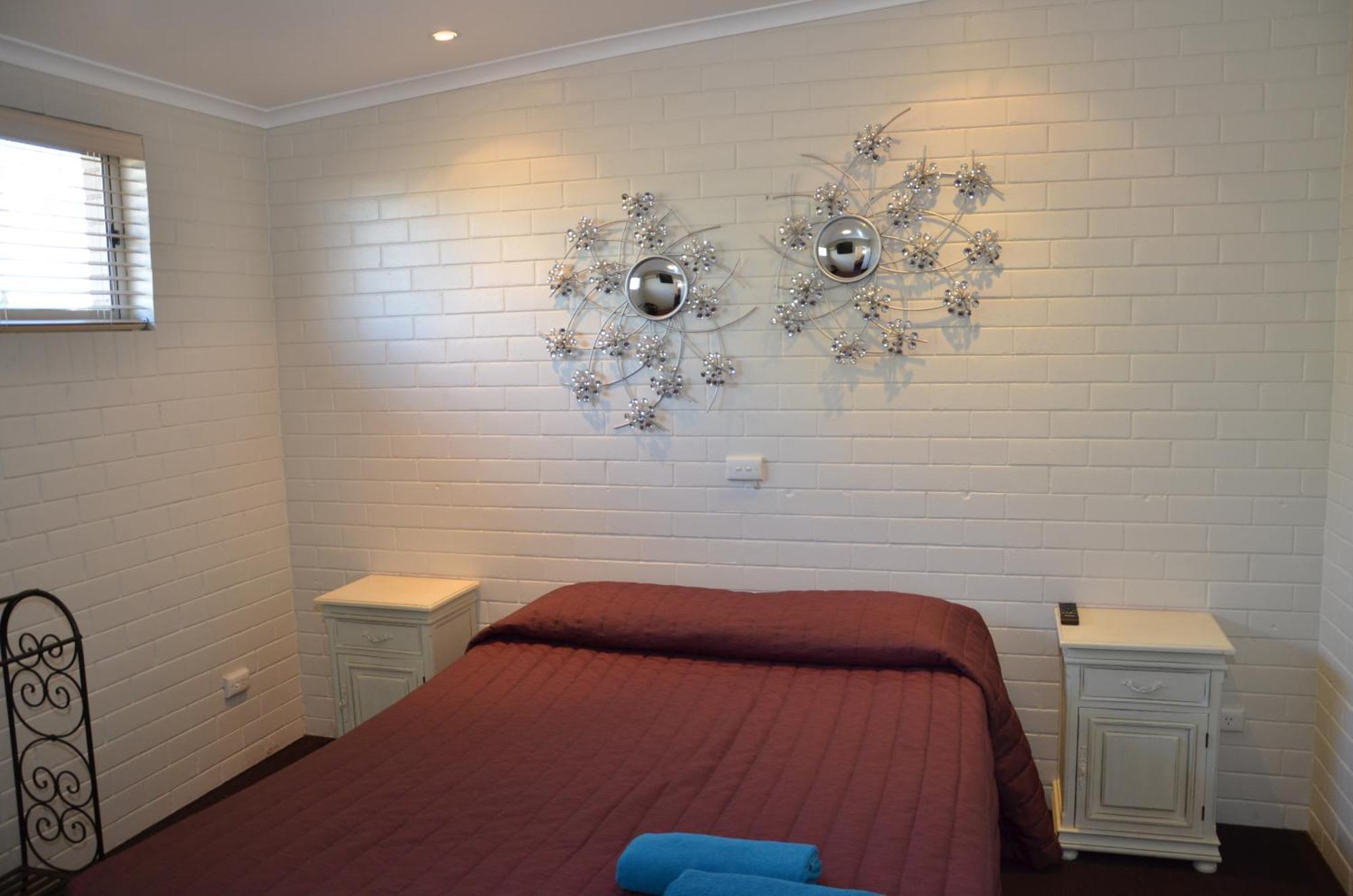 Warwick Motor Inn Luaran gambar