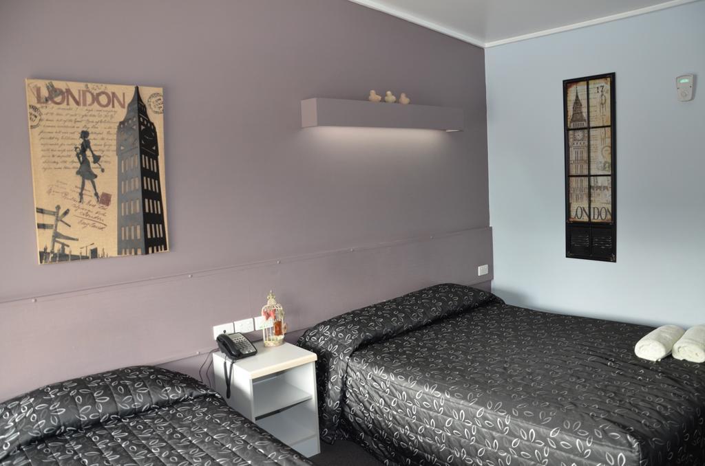 Warwick Motor Inn Luaran gambar